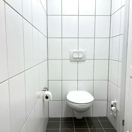 And Spacious For 8 In Vestbyen * Aalborg