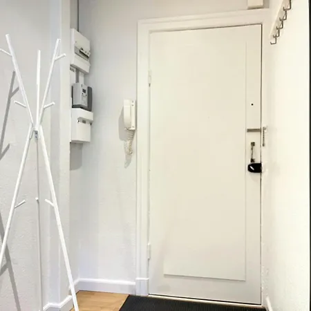 And Spacious For 8 In Vestbyen * Aalborg