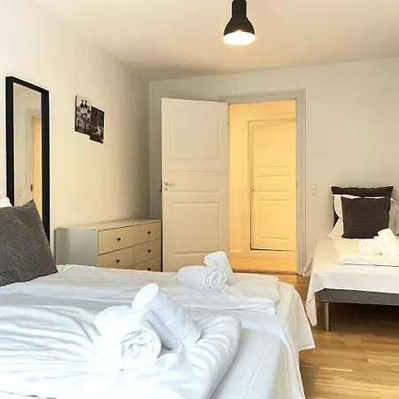 And Spacious For 8 In Vestbyen *