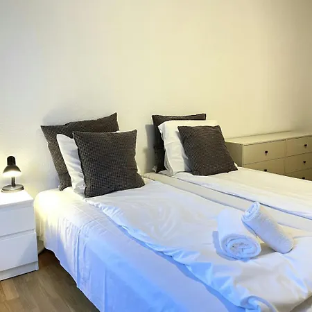 And Spacious For 8 In Vestbyen